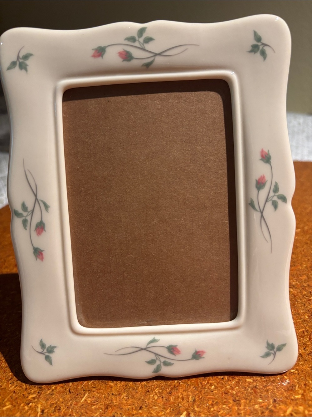 Vintage Lenox ivory porcelain picture frame “Rose Manor” collection